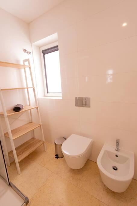 Superb Central Lisbon Apartment ภายนอก รูปภาพ