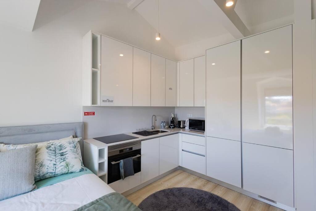 Superb Central Lisbon Apartment ภายนอก รูปภาพ