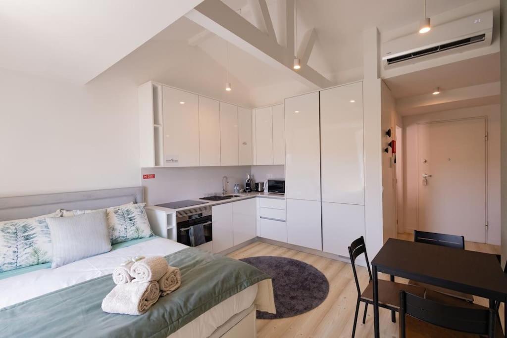 Superb Central Lisbon Apartment ภายนอก รูปภาพ